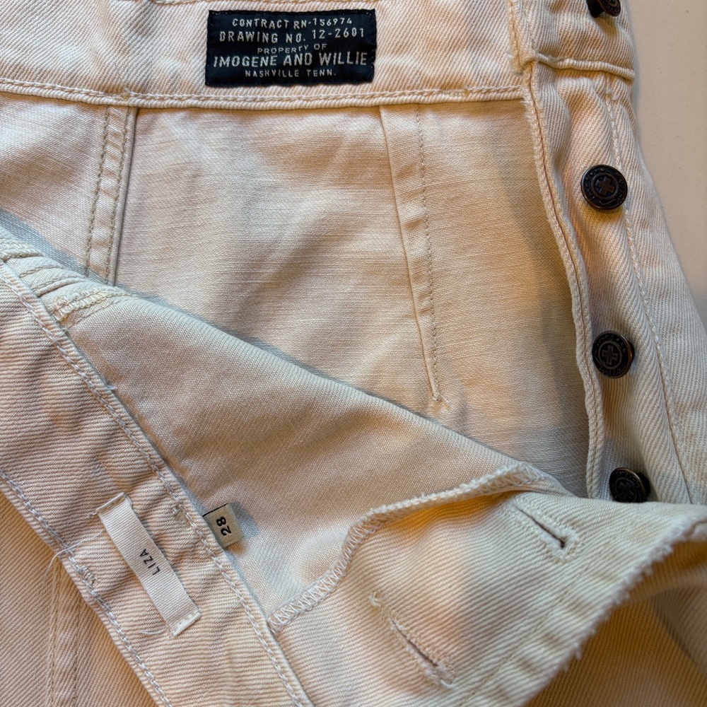 Imogene and Willie Cream Button-Up Liza Pant.